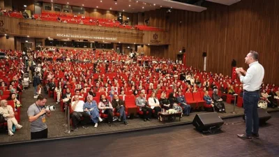 Psikolog Beyhan Budak, Kocaeli Kitap Fuarı’nda “Geçmişin Yüklerinden Kurtulmak” başlıklı