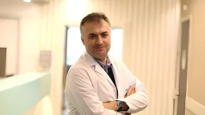 Üsküdar Üniversitesi NPİSTANBUL Hastanesi Nöroloji Uzmanı Prof. Dr. Barış Metin, beyinde