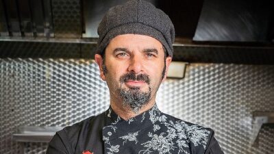 İngiltere’de iki kez “Yılın Şefi” seçilen ödüllü şef Kemal Coskuncay,