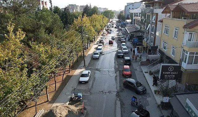 Kocaeli Büyükşehir Belediyesi, İzmit’in önemli arterlerinden Yahya Kaptan Mahallesi Şehit