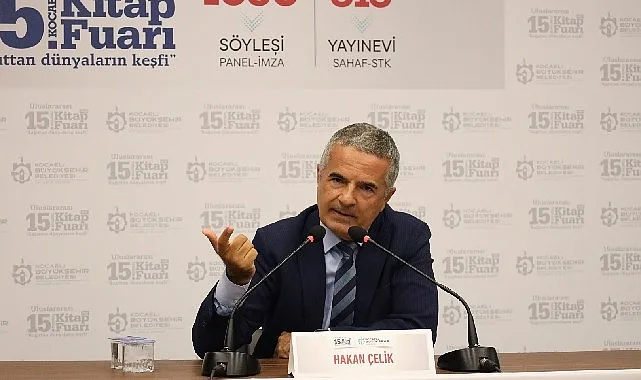 Gazeteci Hakan Çelik, her yıl geldiği Kocaeli Kitap Fuarı’ndaki gelişime