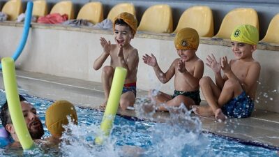Buca Belediyesi, ücretsiz okul öncesi eğitim verdiği minik öğrencileri eğitim