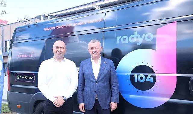 Kocaeli Büyükşehir Belediye Başkanı Doç.Dr.Tahir Büyükakın, 15. Kocaeli Kitap Fuarı’nın