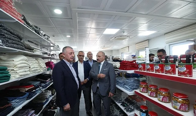 Başkan Büyükakın, Gebze’de STK temsilcileri, esnaflar ve vatandaşlarla bir araya