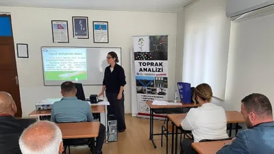 Antalya Büyükşehir Belediyesi Tarımsal Hizmetler Dairesi Başkanlığı tarafından doğru budama,