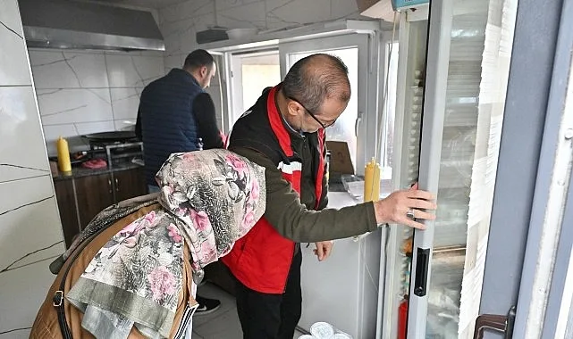 Manisa Büyükşehir Belediyesi, okul çevrelerinde sağlıksız gıda satışını önlemek amacıyla