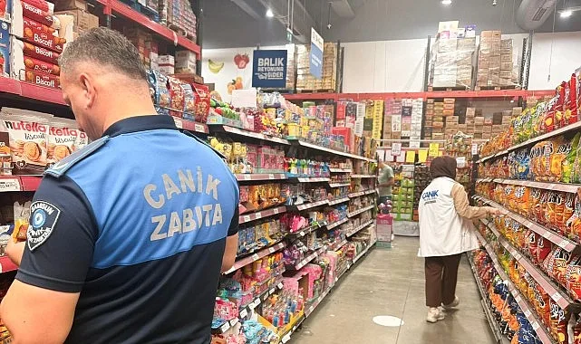 Canik Belediyesi Zabıta Müdürlüğü ekipleri, ilçede grosmarket konseptiyle faaliyet gösteren