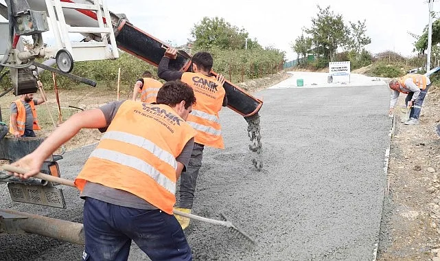 Canik Belediye Başkanı İbrahim Sandıkçı, güvenli ve konforlu yolları vatandaşların