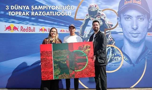 Castrol, spordaki tutkuyu sanatın diliyle buluşturdu. Dünya Superbike Şampiyonu Toprak Razgatlıoğlu’nun üçüncü