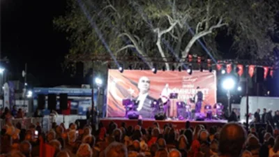 İzmir Büyükşehir Belediyesi’nin Cumhuriyet Bayramı’nın 102’nci yıl kutlamaları kapsamında “Cumhuriyet