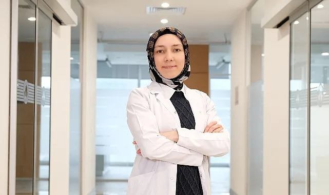 Üsküdar Üniversitesi Diş Hastanesi Periodontoloji Uzmanı Dr. Öğr. Üyesi Kübra