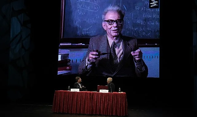 Dünyanın sayılı matematikçilerinden olan Cahit Arf, doğumunun 115. yılında Zeytinburnu