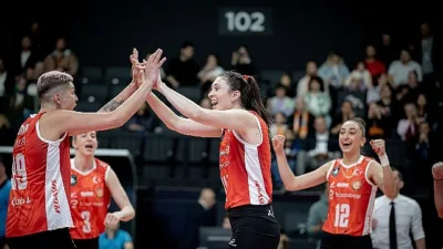 Eczacıbaşı Dynavit, yeni sezona yeni evinde “merhaba” dedi. Turuncu-beyazlılar, uzun