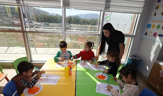 Tarım işçisi kadınların çocuklarını güvenle emanet edebildikleri Deppo Efes Masal
