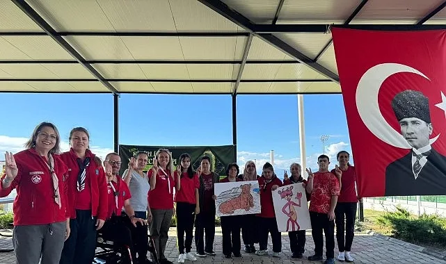 Efes Selçuk Belediyesi Engelsiz Yaşam Merkezi’nin engelsiz çocukları izcilikle tanıştı.