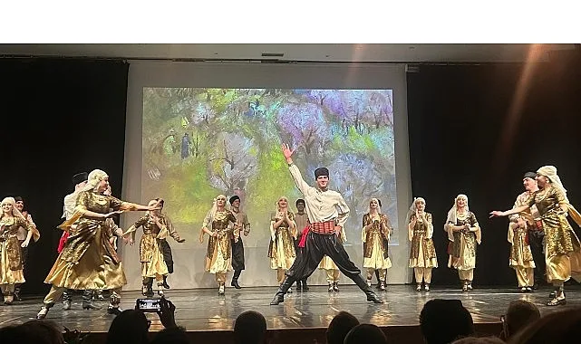 Ege Üniversitesi (EÜ)  Devlet Türk Musikisi Konservatuvarı Türk Halk Oyunları