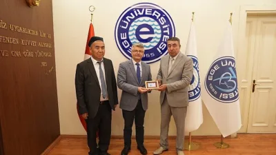 Ege Üniversitesi Türk Dünyası Araştırmaları Enstitüsü öğretim üyesi Prof. Dr.