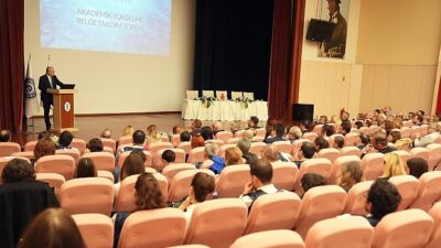 Ege Üniversitesinde, “Akademik Yükselme Belge Takdim Töreni” ile “Ege Üniversitesinin