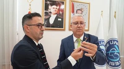 Ege Üniversitesi Eczacılık Fakültesi Farmasötik Biyoteknoloji Anabilim Dalı öğretim üyesi