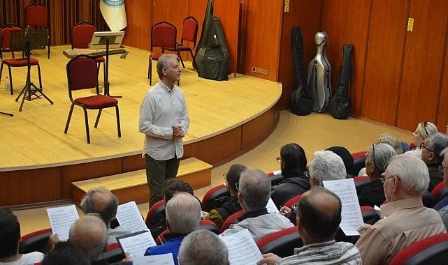 Ege Üniversitesi (EÜ) Devlet Türk Musikisi Konservatuvarı (DTMK) tarafından, üniversitenin