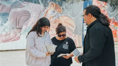 İzmir Büyükşehir Belediyesi’nin Gezici Kütüphanesi, artık her cuma Ege Üniversitesi