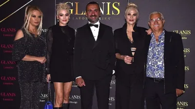 Bitki kök hücrelerinden elde edilen eksozom teknolojisiyle "yenileyici bakım" kavramını