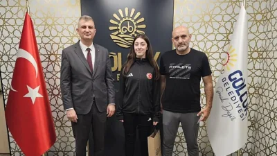 Gölcük Belediyespor sporcusu Berra Ceylan, Romanya'nın başkenti Bükreş'te düzenlenecek olan