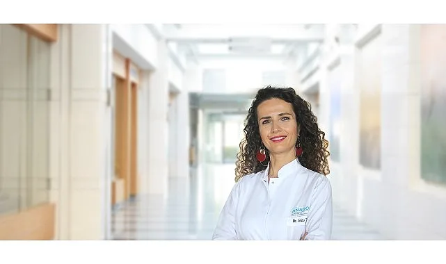 Halk arasında “akıl dişi” olarak bilinen 20 yaş dişleri, genellikle