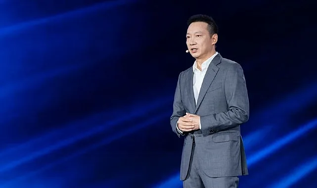 HONOR, yapay zekâ odaklı inovasyon vizyonunu yeni MagicOS 10 ile