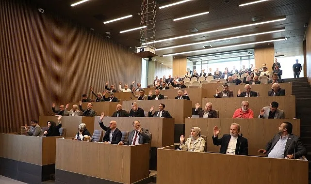 İnegöl Belediyesi’nin Ekim ayı olağan meclis toplantısı gerçekleştirildi. 17 gündem