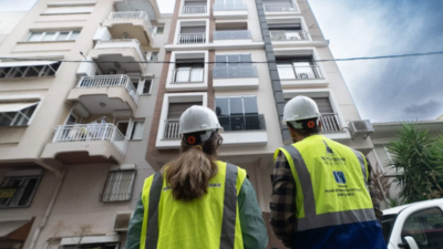 İzmir Büyükşehir Belediyesi öncülüğünde riskli yapı olduğu düşünülen ya da