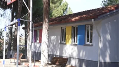 İzmir Büyükşehir Belediyesi’nin sürdürdüğü Okul Aile Birliklerine Destek Projesi kente