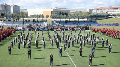 Kahramankazan Belediye Başkanı Selim Çırpanoğlu, Kahramankazan Kaymakamlığı tarafından düzenlenen Cumhuriyetin