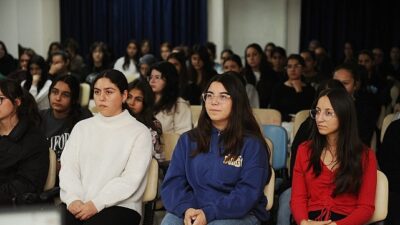 Karşıyaka Belediyesi, Dünya Kız Çocukları Günü kapsamında, KARGEM’de kız öğrencilere