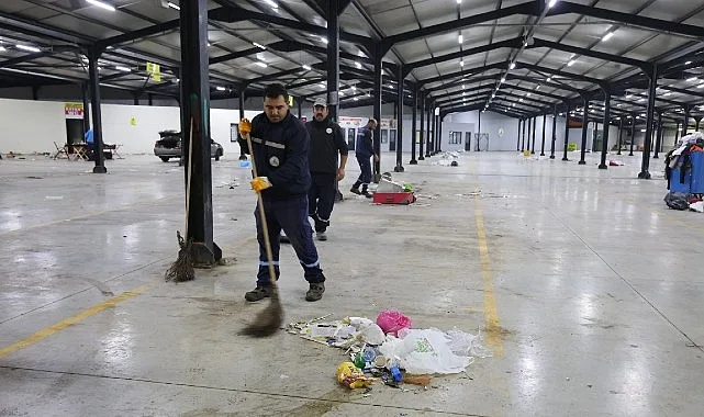 Kartepe Belediyesi, vatandaşların sağlıklı ve hijyenik ortamlarda alışveriş yapabilmesi için