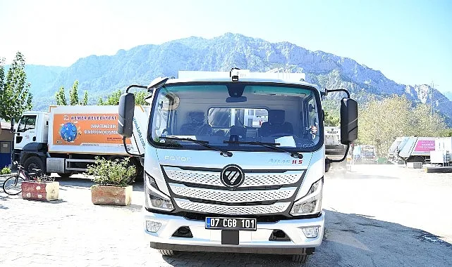 Kemer Belediyesi Temizlik İşleri Müdürlüğü bünyesine bir adet çöp kamyonu