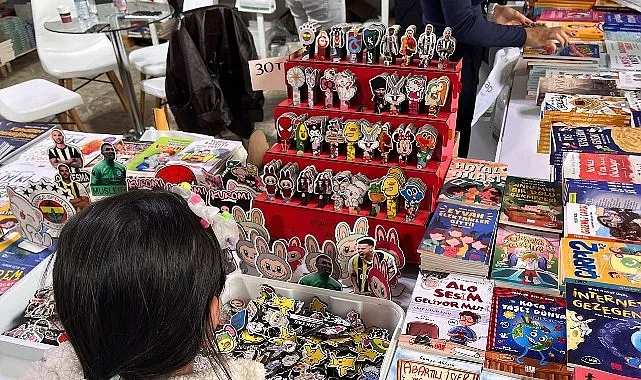 Uluslararası 15. Kocaeli Kitap Fuarı, kitapların yanı sıra farklı ürünlerin