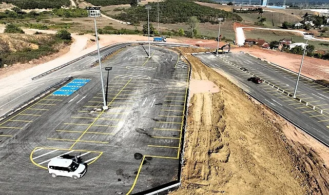 Kocaeli Büyükşehir Belediyesi, Kocaeli Stadı’nın çevresinde başlattığı düzenleme çalışmalarına devam