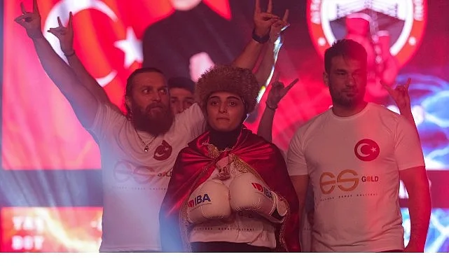 Kocaeli Büyükşehir Belediyesi’nin ev sahipliğinde düzenlenen Uluslararası Kick Boks Kemer