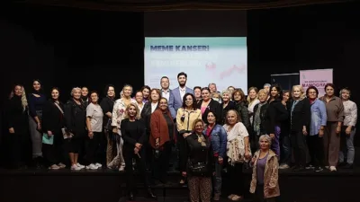 Konak Belediyesi’nin Meme Kanseri Farkındalık ayı dolayısıyla düzenlediği Meme Kanseri