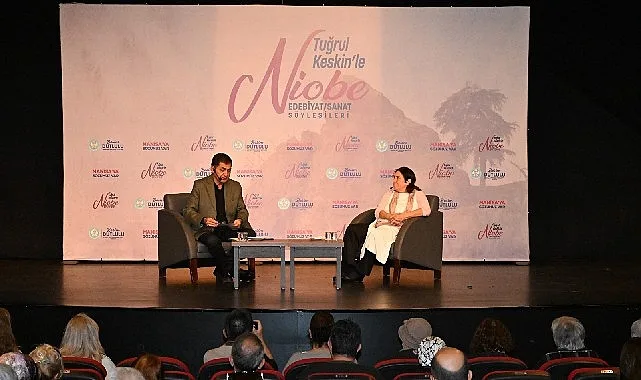 Manisa Büyükşehir Belediyesi’nin düzenlediği 6. Niobe Edebiyat ve Sanat Söyleşileri’nin