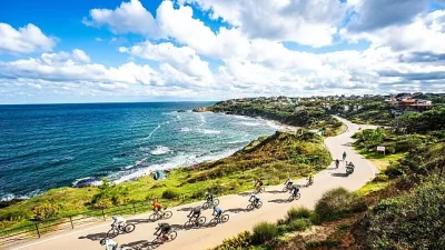 Tour de France gibi uluslararası ölçekte önemli spor etkinliklerinin sahibi,