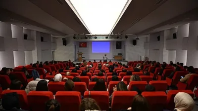 Eğitimde gösterdiği başarılarla dikkat çeken Manisa Büyükşehir Belediyesi Eğitim Merkezleri