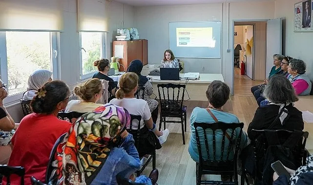 Maltepe Belediyesi, kadınların dijital dünyaya aktif ve güvenli katılımını desteklemeye