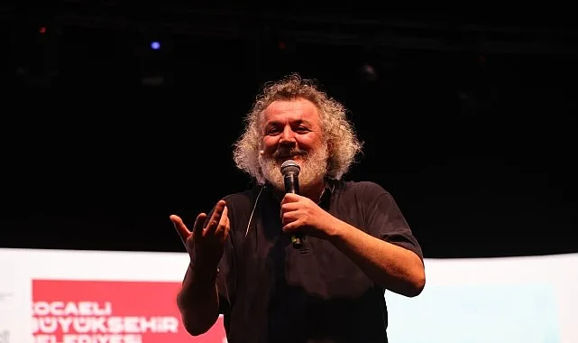 Kocaeli Büyükşehir Belediyesi’nin düzenlediği Uluslararası 15. Kocaeli Kitap Fuarı; tiyatrocu,