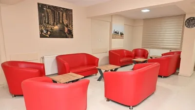 Manisa Büyükşehir Belediyesi’nin kız üniversite öğrencilerine yönelik hayata geçirdiği ilk