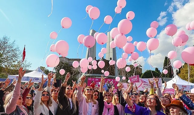 Bakırköy Belediyesi, Meme Kanseri Farkındalık Ayı kapsamında erken teşhisin önemine