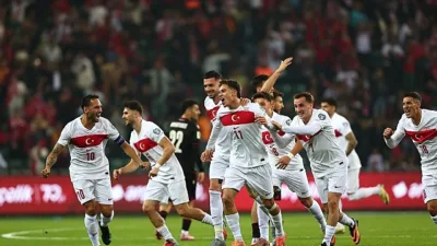 Kocaeli Büyükşehir Belediye Başkanı Doç.Dr.Tahir Büyükakın, Gürcistan karşısındaki güzel oyun