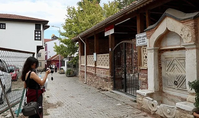 Dört gün boyunca Tirilye’de gerçekleşen “Mudanya 1. Fotoğraf Günleri”, sanatseverleri
