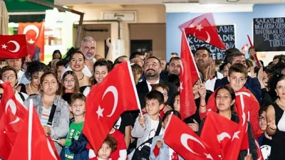 Cumhuriyetimizin 102. yılı Ödemiş’te coşkulu bir şekilde yaşandı. Binlerce kişinin